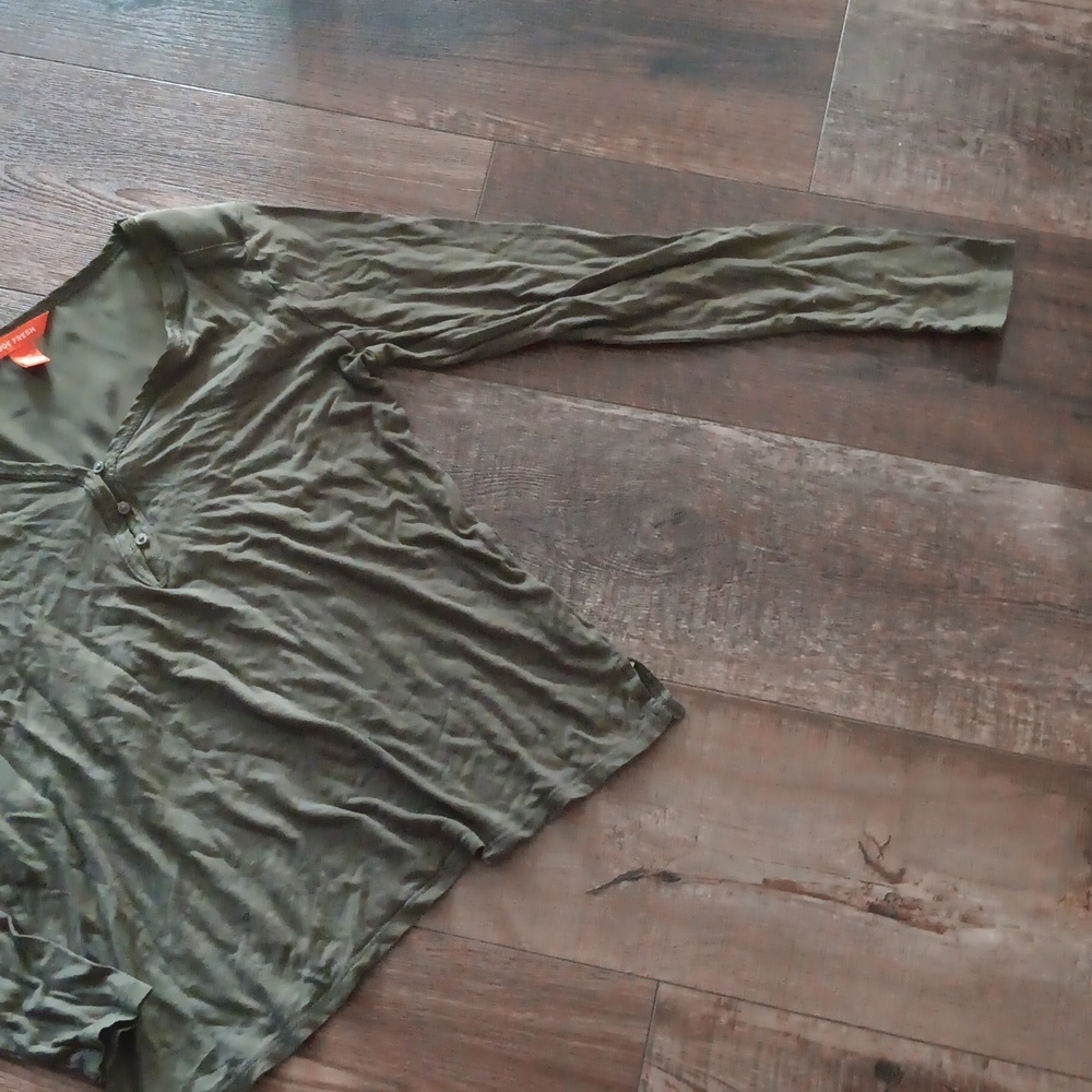 Joe Fresh top - Picture 3 of 6